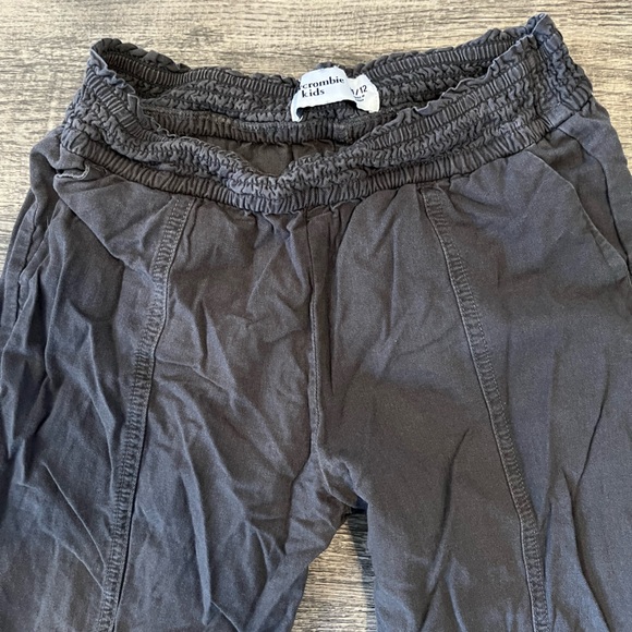 Abercrombie kids dark gray joggers - Picture 3 of 4